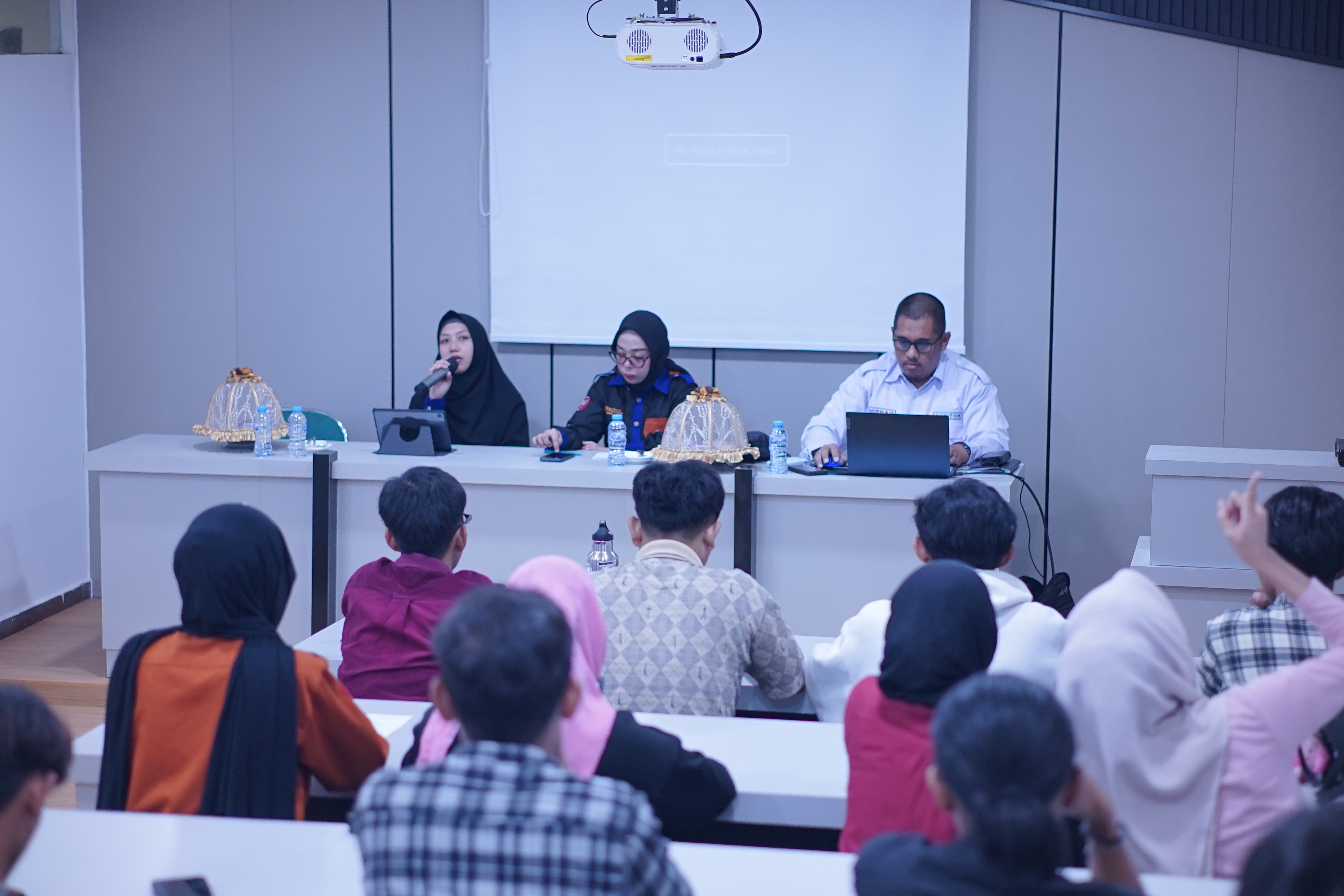 Mahasiswa Akuntansi Nobel Indonesia Jalani Kuliah Praktisi, Hadirkan Inspektorat Kab. Maros